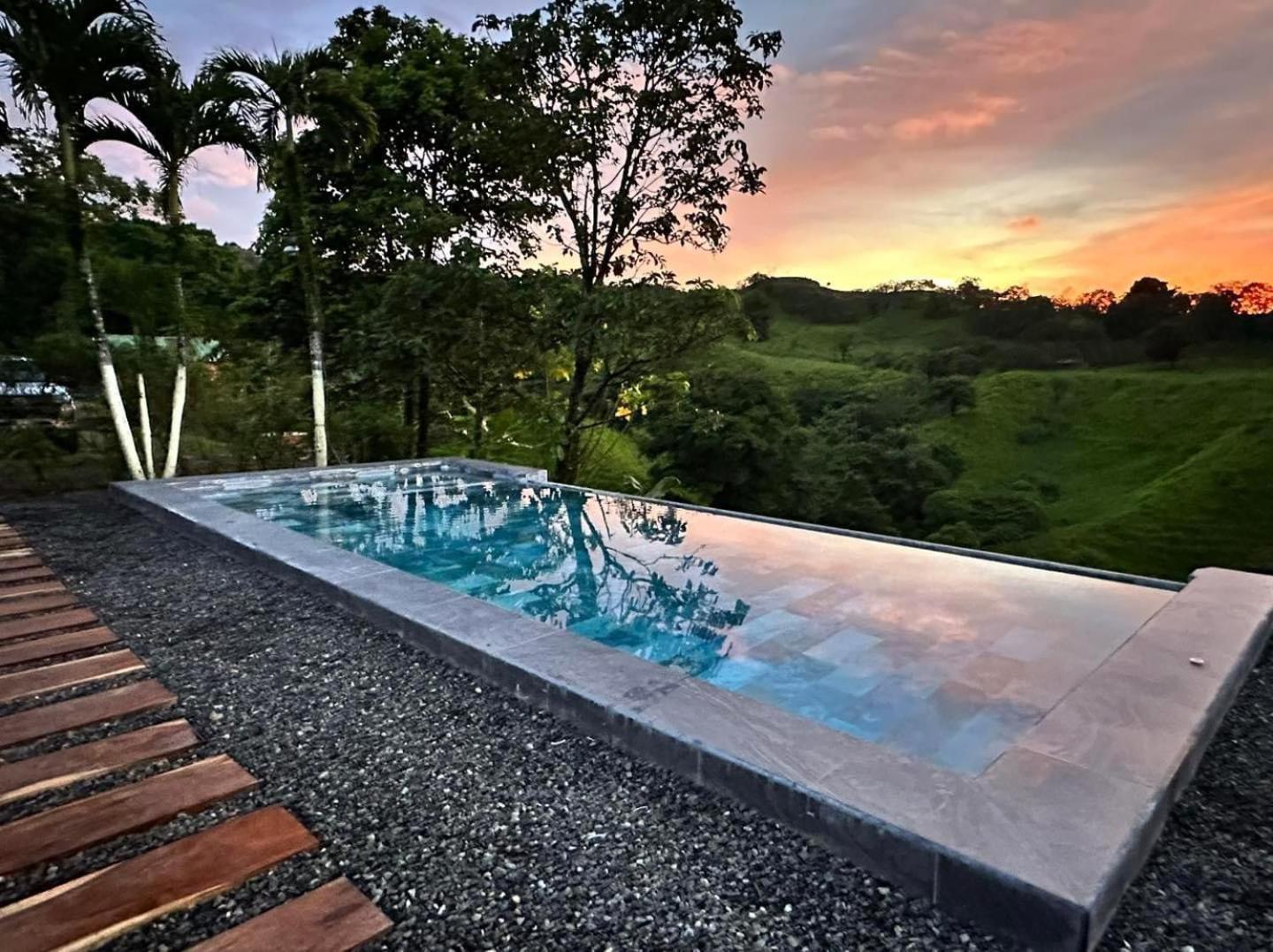 Chateau Arenal Hotel & Restaurante El Castillo Bagian luar foto